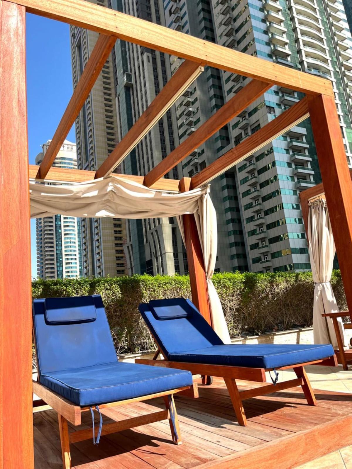 Stunning 1-bedroom With Marina Views * Dubai