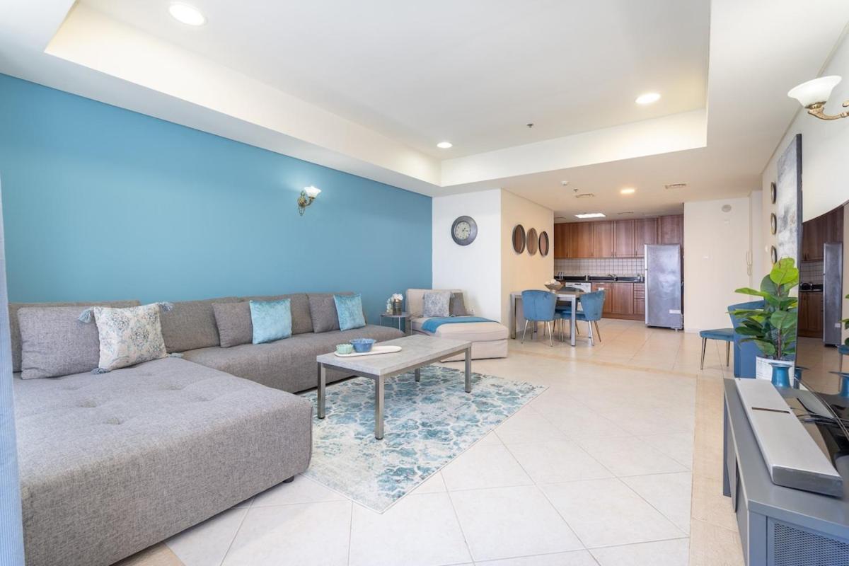Apartment Stunning 1-bedroom With Marina Views