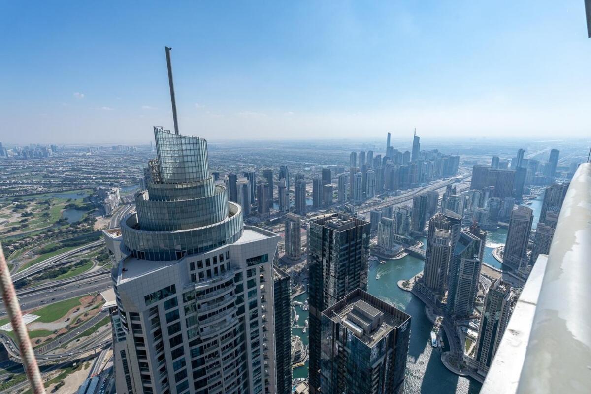 Stunning 1-bedroom With Marina Views Dubai