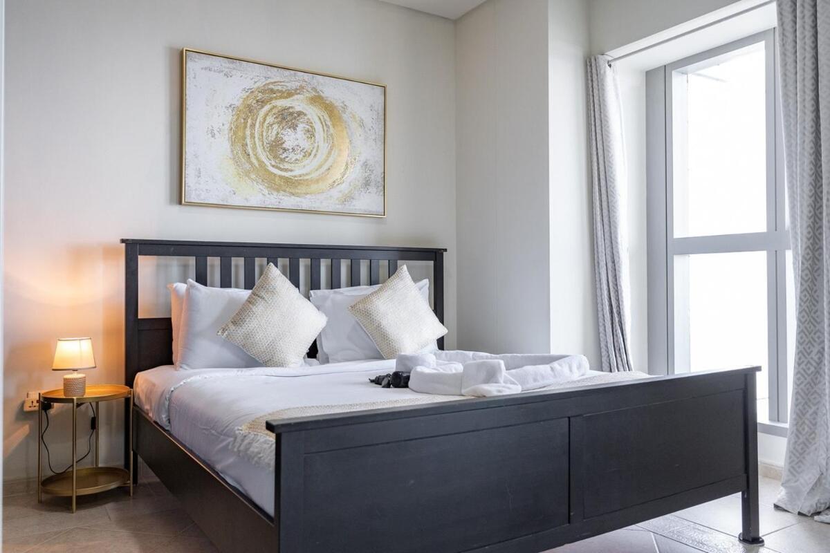 Apartment Stunning 1-bedroom With Marina Views Dubai